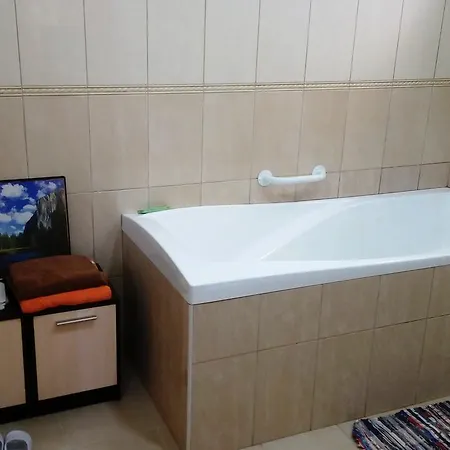 ホテル Privat Burkut クワイスィア