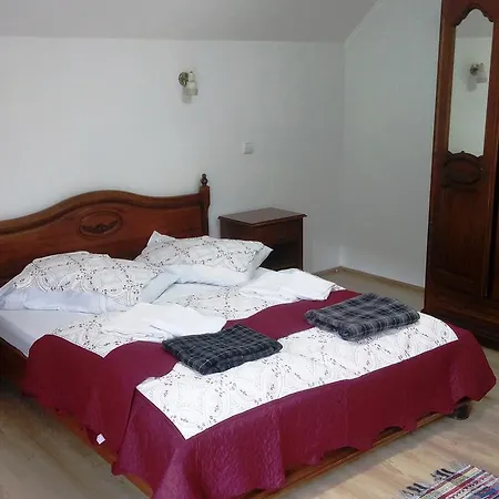 ホテル Privat Burkut *